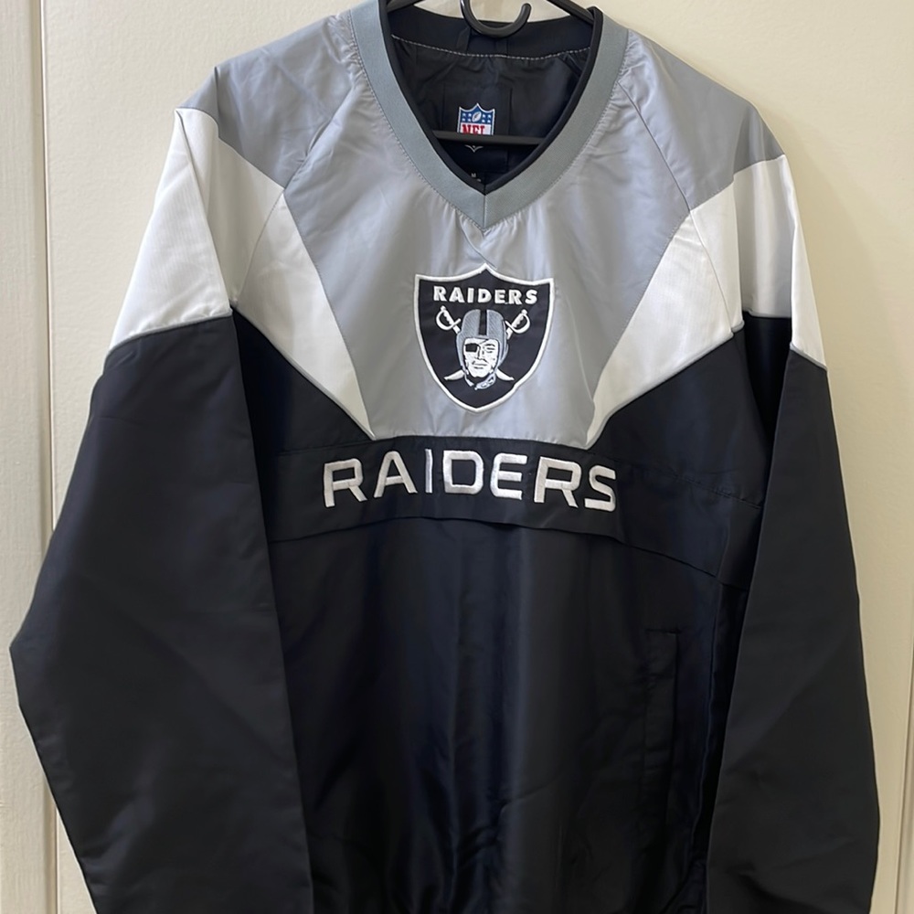 Raiders windbreaker size M